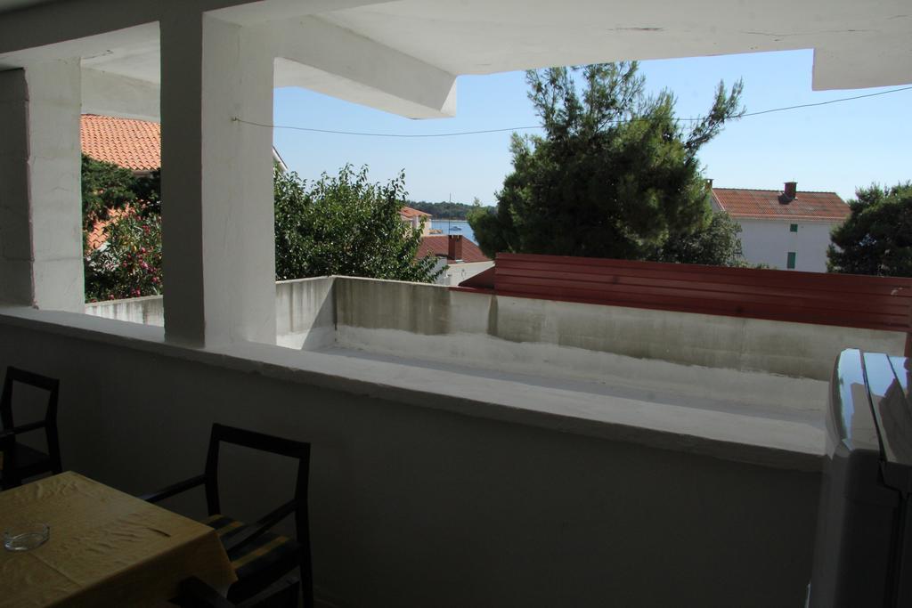 Novalja Guesthouse Economy Rooms Екстериор снимка