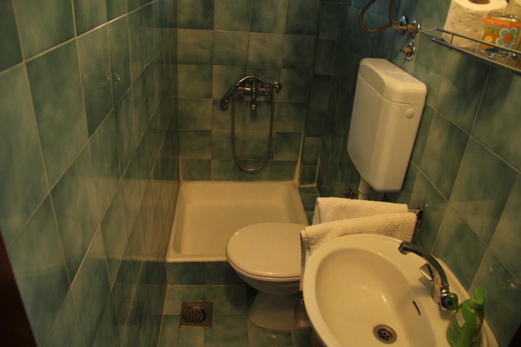 Novalja Guesthouse Economy Rooms Екстериор снимка