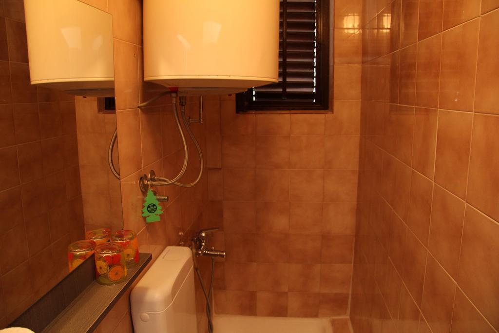 Novalja Guesthouse Economy Rooms Екстериор снимка