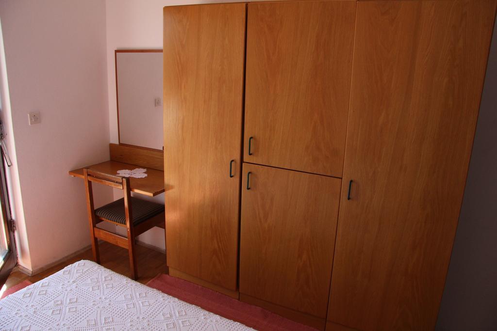Novalja Guesthouse Economy Rooms Екстериор снимка
