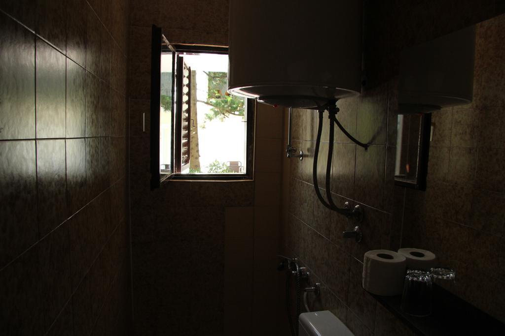 Novalja Guesthouse Economy Rooms Екстериор снимка